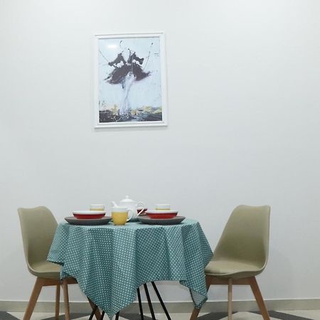 אלמטי Mika Hotel מראה חיצוני תמונה