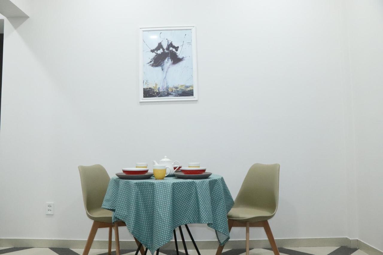 אלמטי Mika Hotel מראה חיצוני תמונה
