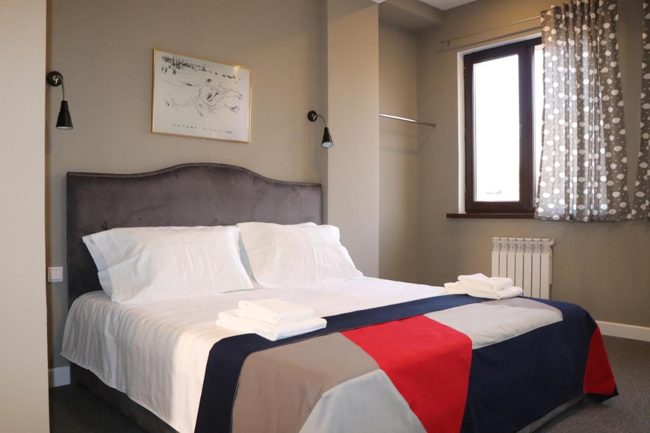 אלמטי Mika Hotel מראה חיצוני תמונה